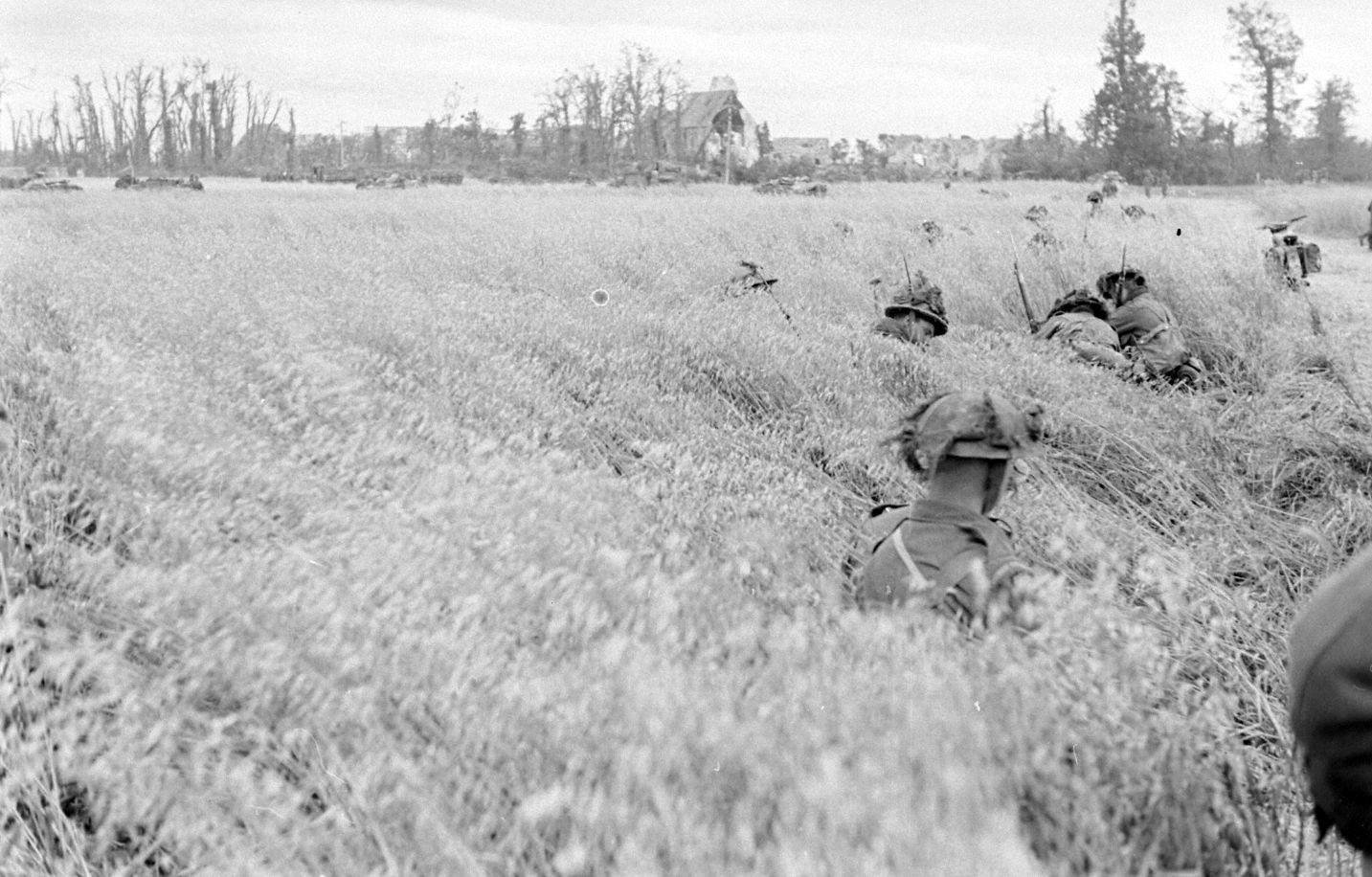 Le D-day night est une activité originale autour du débarquement, activité atypique dans la Manche sur la plage du débarquement d’Omaha Beach. A mi-chemin entre un escape-game et un spectacle vivant, ce sera une activité insolite à vivre en famille